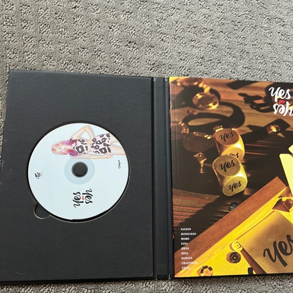 Twice Yes or Yes Album and Extras - Picture 5 of 6